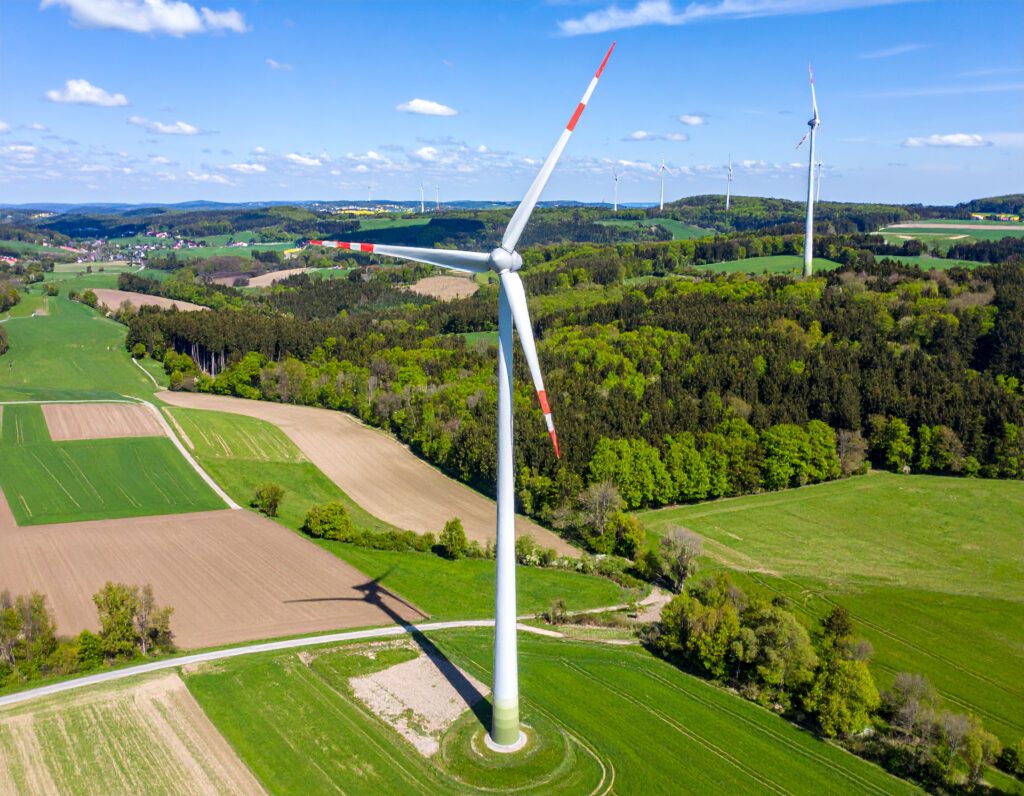Drohnenaufnahme Windrad